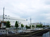瑞穂区空港線西側の工場