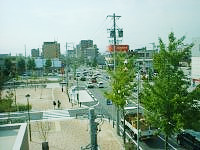 あおなみ線荒子駅前
